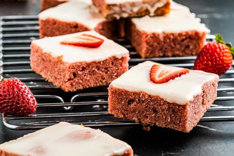 Glazed Strawberry Brownies with Frozen Strawberries recipe