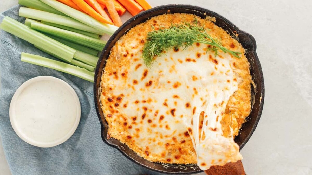 A bold, savory spread made with shredded jackfruit, perfect for crackers, chips, or veggies.