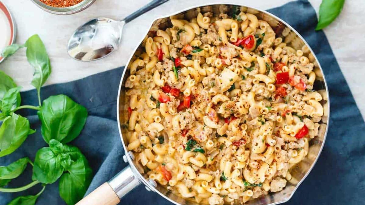 Mac and cheese with ground turkey in a pot.